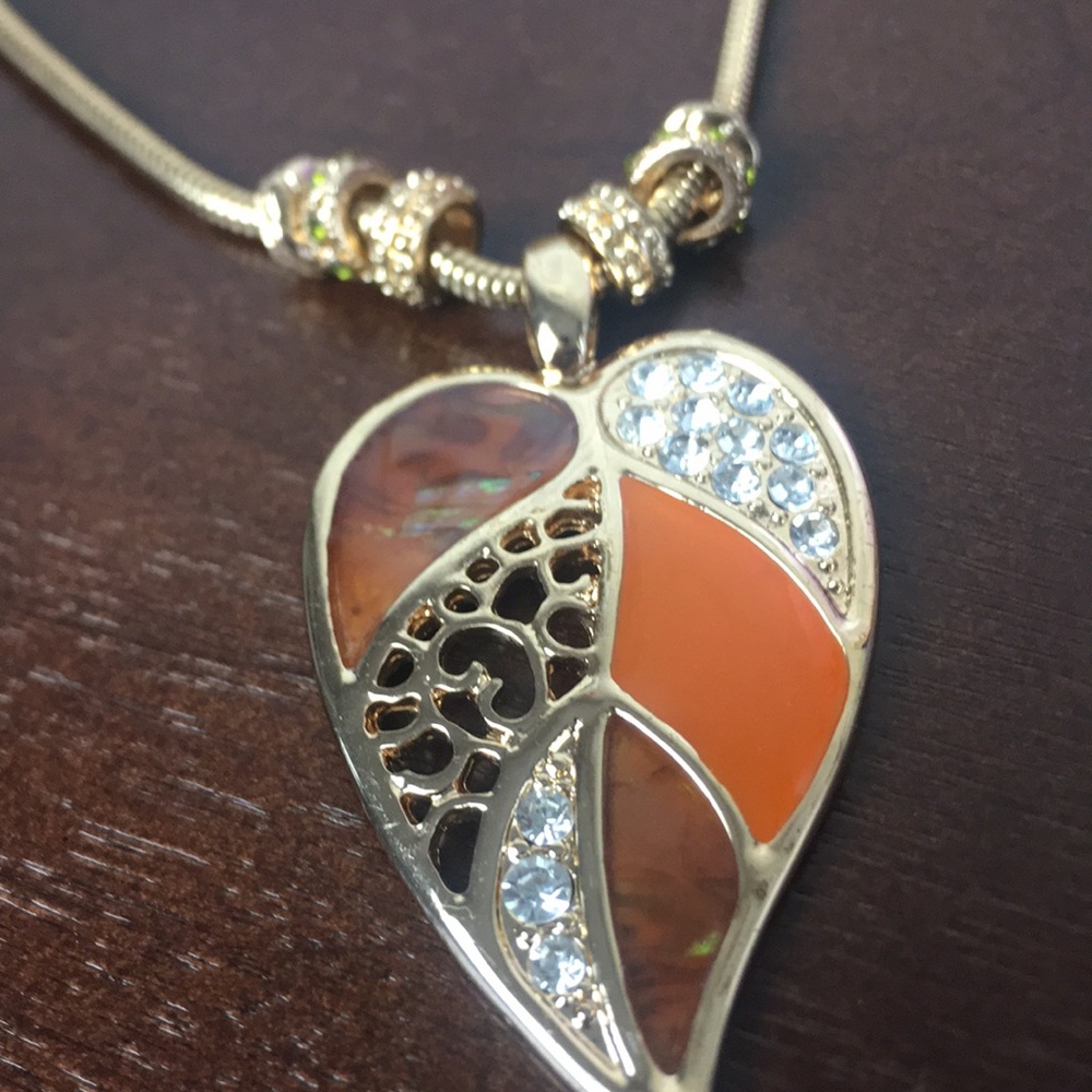 Necklaces - Picture 3 of 10